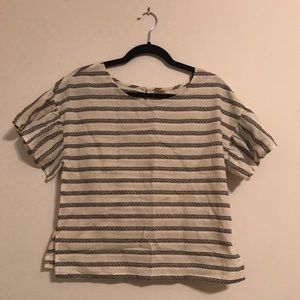 🏔True Craft short sleeve top, size medium